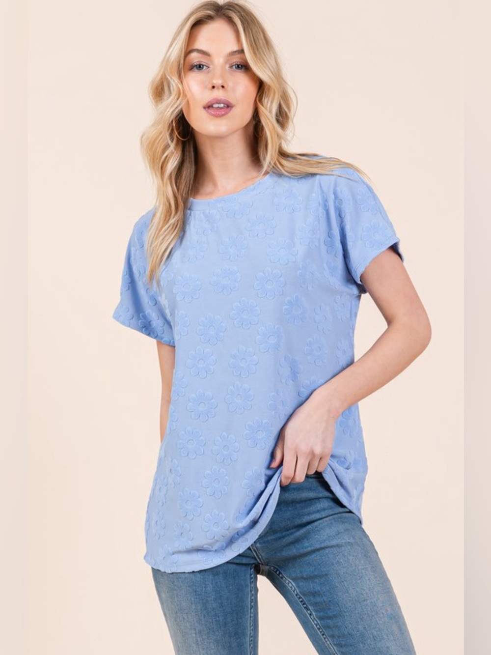 BOMBOM Textured Floral Pattern Short Sleeve T-Shirt
